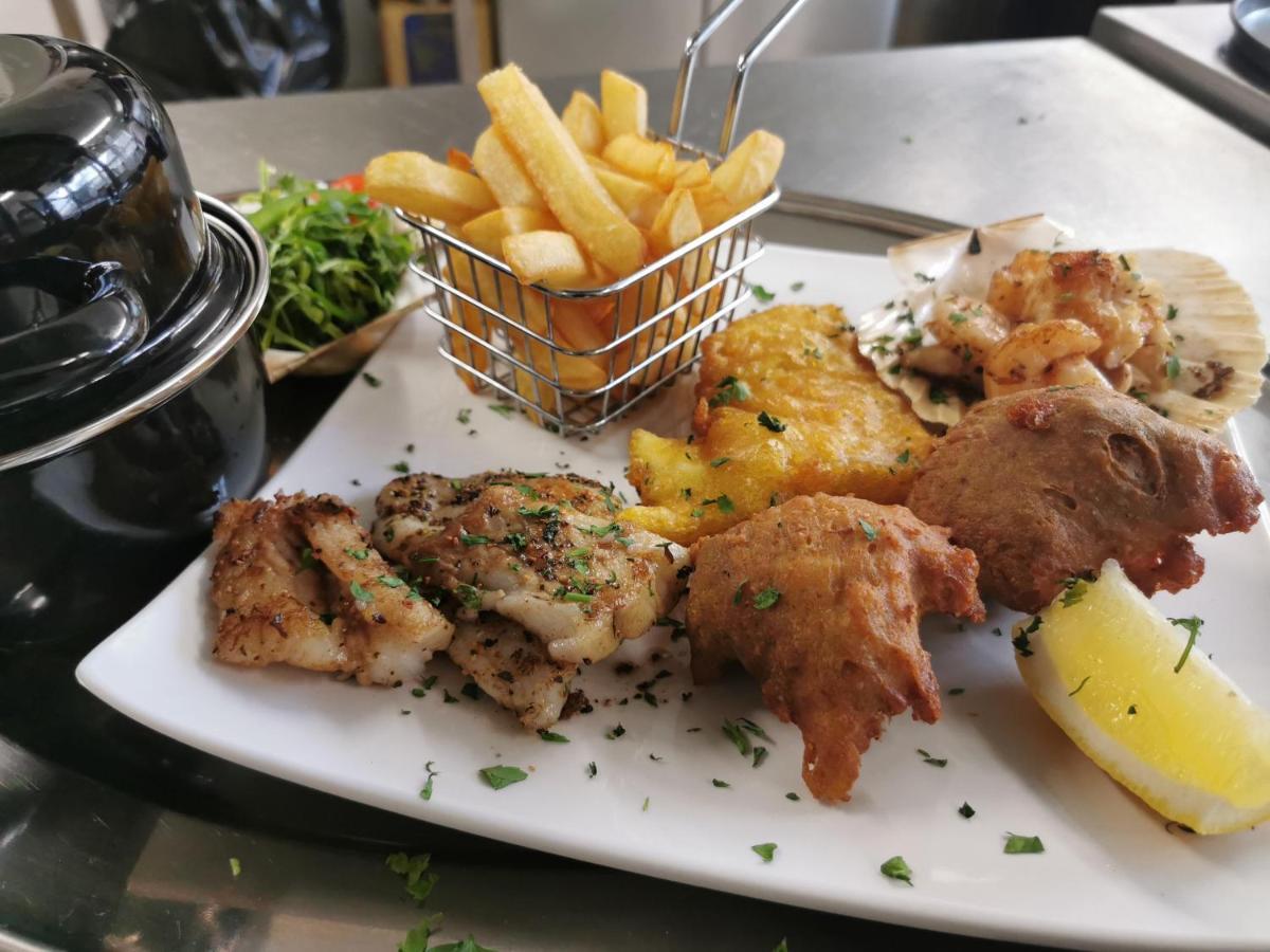 Saint Margarets Hope Murray Arms Hotel And Seafood Restaurant, Orkney מראה חיצוני תמונה